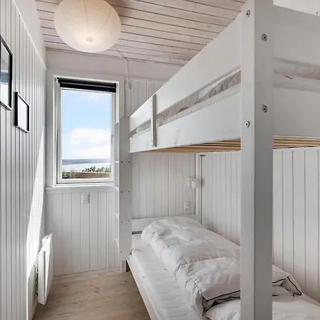 Amazing In With 4 Bedrooms And Wifi Ebeltoft