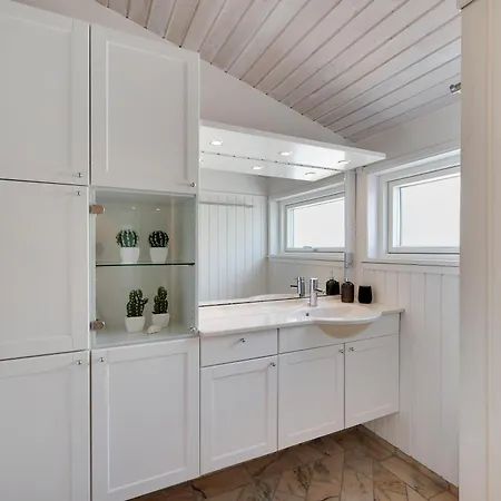Amazing In With 4 Bedrooms And Wifi Ferienhaus *