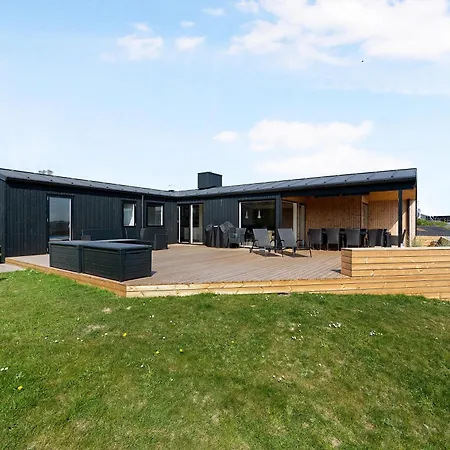 Amazing In With 4 Bedrooms And Wifi