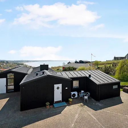 펜션 Amazing In With 4 Bedrooms And Wifi