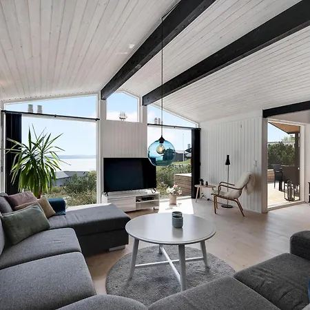 Amazing In With 4 Bedrooms And Wifi